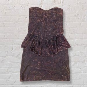 Urban Outfitters Silence + Noise Strapless Sweetheart Neck Peplum Mini Dress